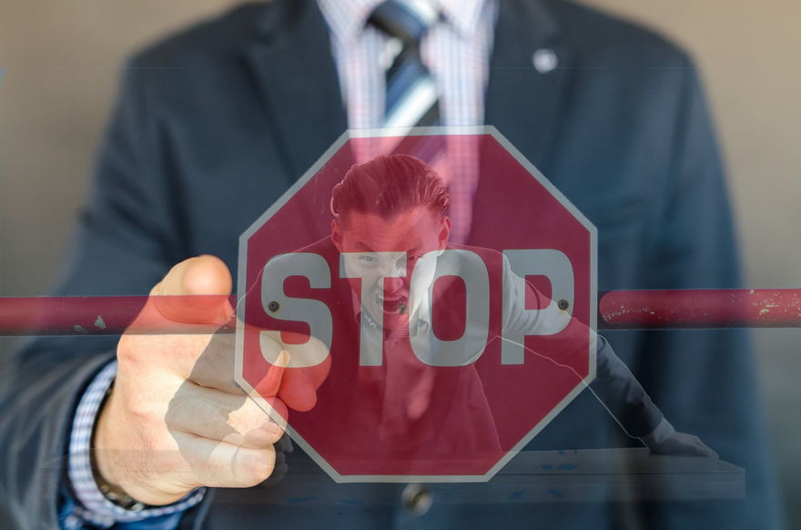 Hilfe, Beratung bei Mobbing, Bossing  -  Zerstörend, grenzüberschreitend - owi - open way institute - www.owi-die-aufsteller.ch