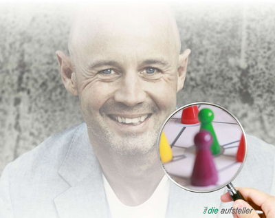 Als Beobachter - Beobachterin bei einer Systemischen Aufstellung - Familienaufstellung - Familienstellen in der Gruppe - Glossar  - open way institute – www.owi-die-aufsteller.ch